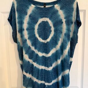 Blue Tie-Dye Women's Short Sleeve Top
